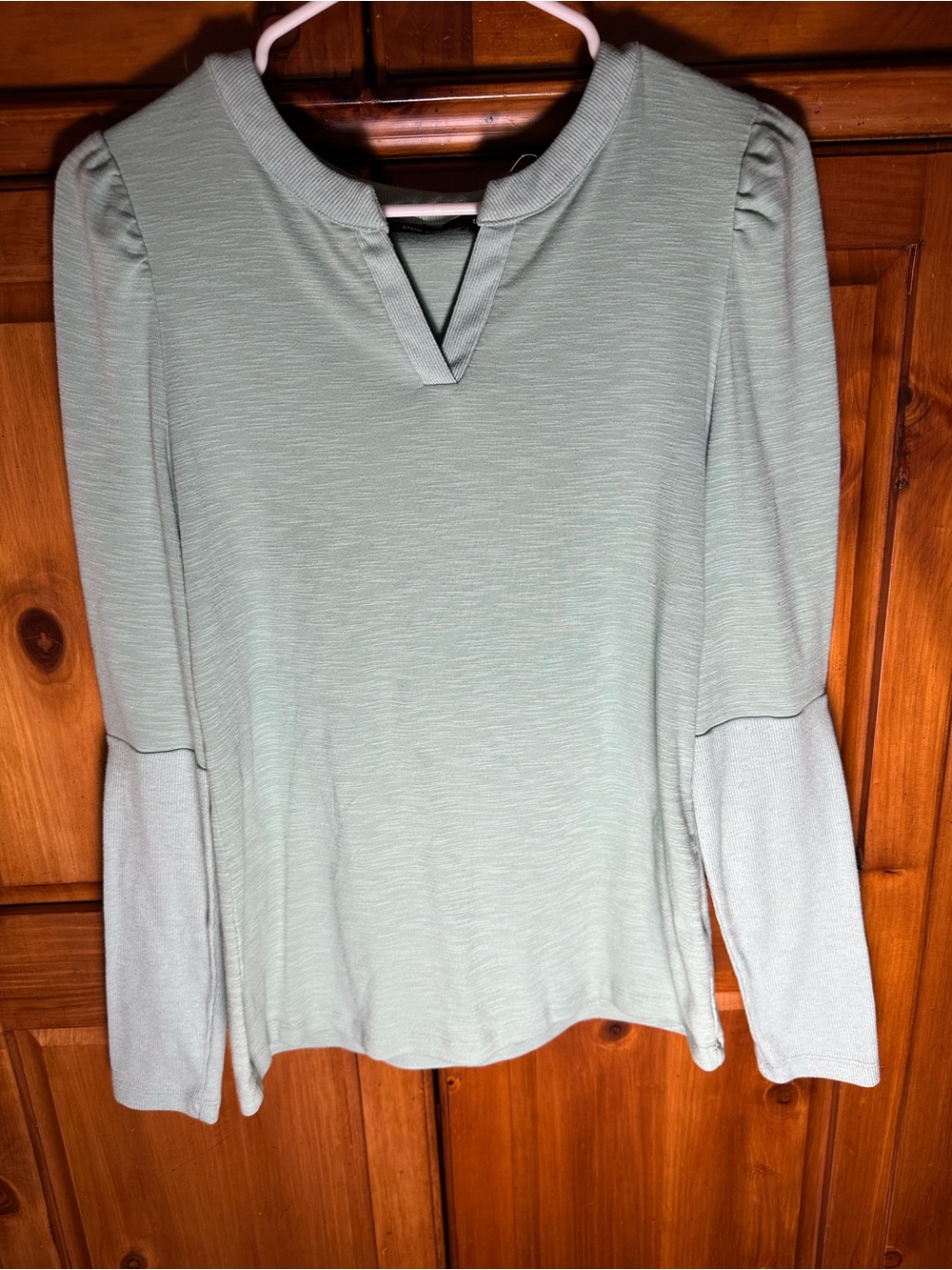 Doe & Rae (from Boutique) Women’s Sea Foam Green Blue Long Sleeve Top Tunic